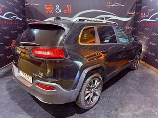 JEEP CHEROKEE 2.2 LONGITUD FWD