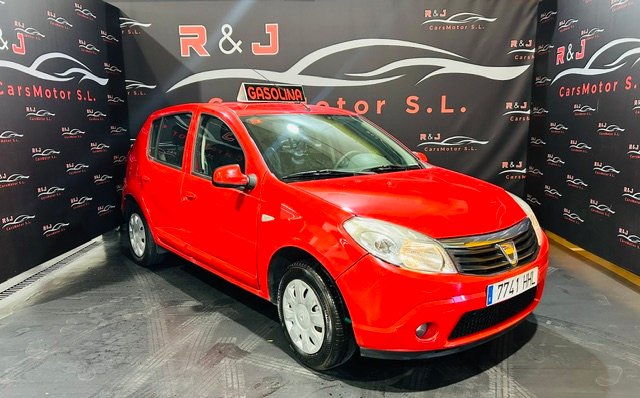 DACIA SANDERO 1.2 LAURATE