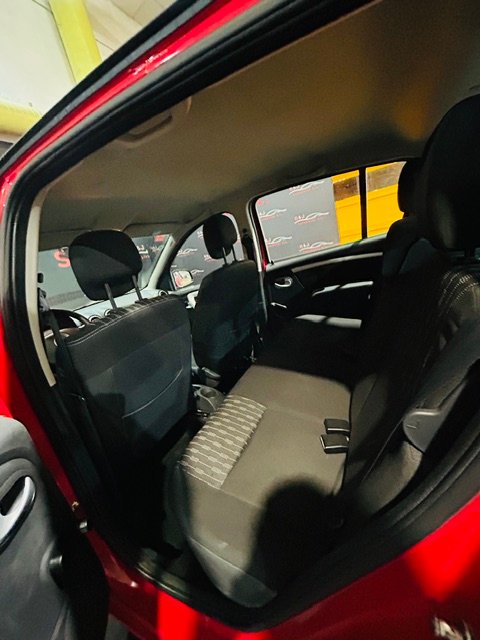 DACIA SANDERO 1.2 LAURATE