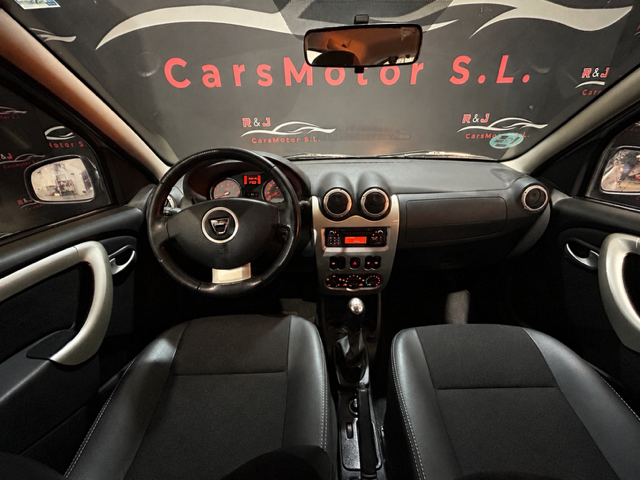 DACIA SANDERO 1.2 LAUREATE MUSIC