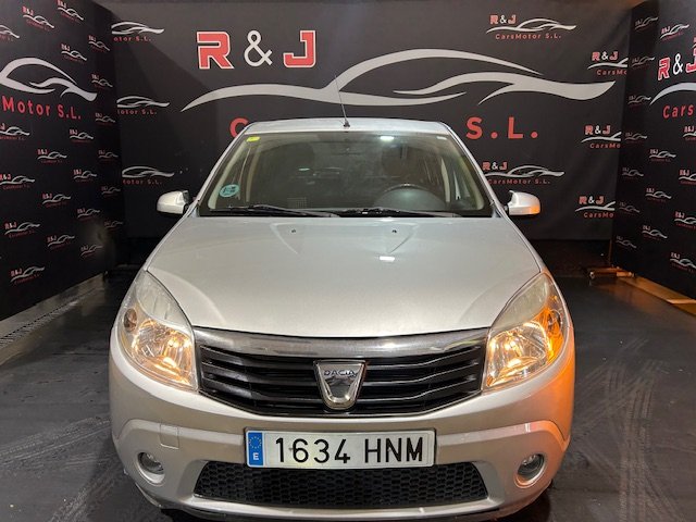 DACIA SANDERO 1.2 LAUREATE MUSIC