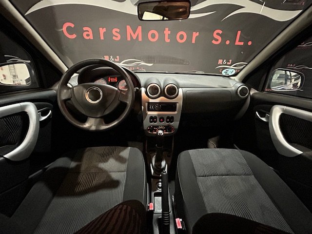 DACIA SANDERO 1.2 LAURATE
