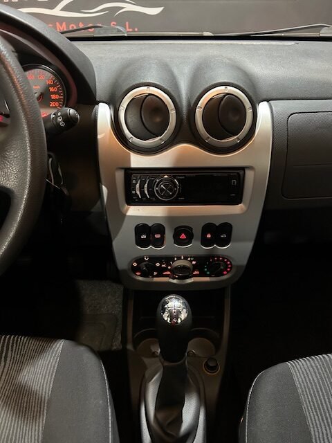 DACIA SANDERO 1.2 LAURATE
