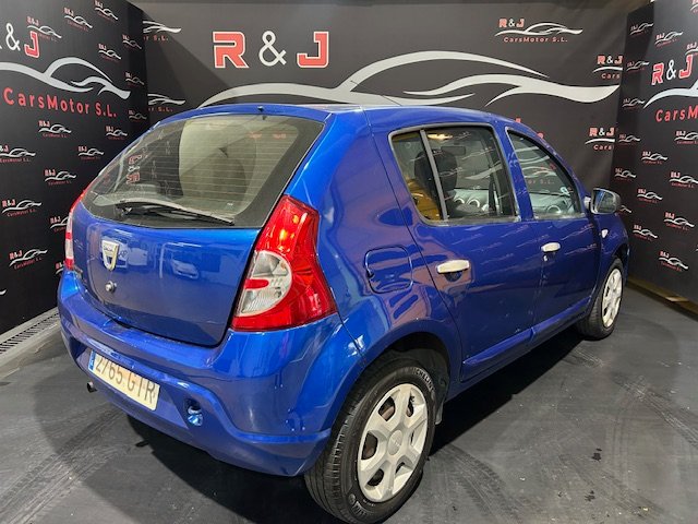 DACIA SANDERO 1.2 LAURATE