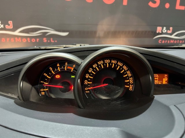 TOYOTA verso 2.0 D-4D Active