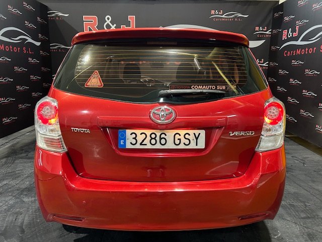 TOYOTA verso 2.0 D-4D Active